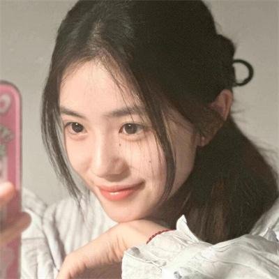 草原上的人们封面
