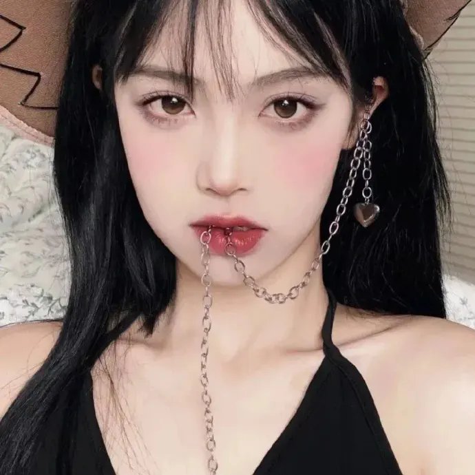 我们妈妈的房子封面